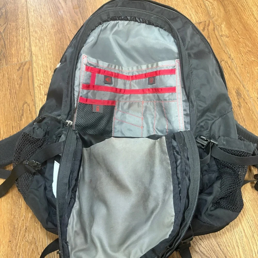 The North Face Recon Backpack Black Hiking School Travel Laptop‎ Bag Gorpcore